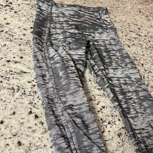 Lululemon leggings size 2